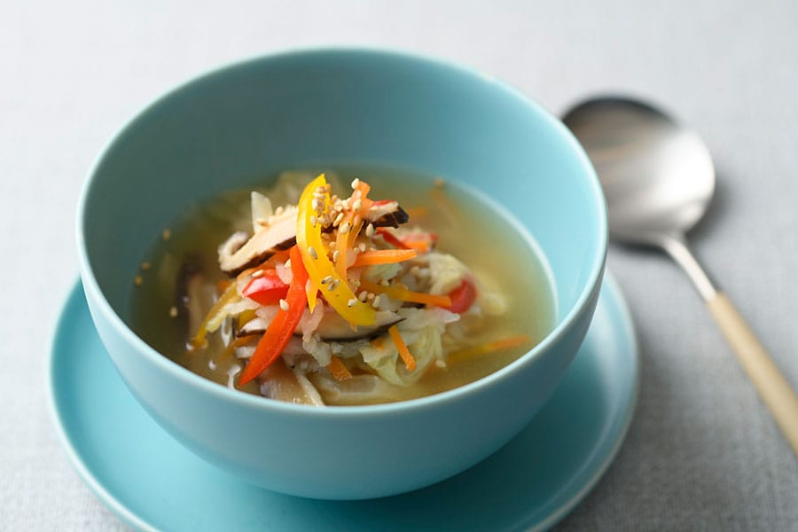 湯葉の中華風スープ。