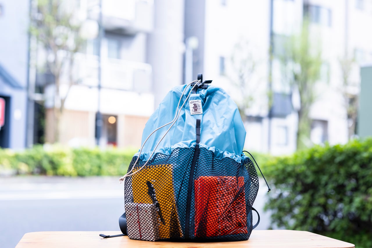 買い物やレジャー、スポーツなど多様な用途で使える。9,350円。