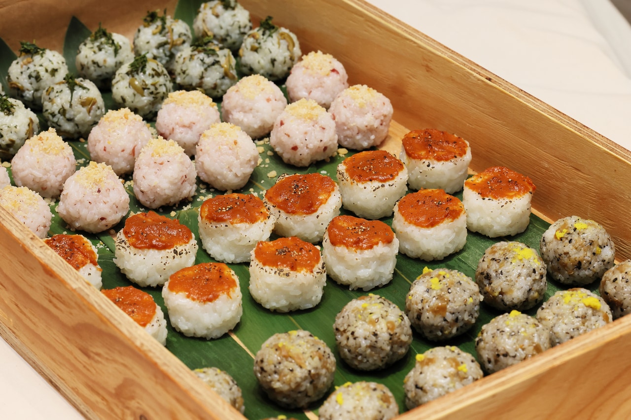 会場には、新潟県米「新之助」を使ったご馳走がずらり！