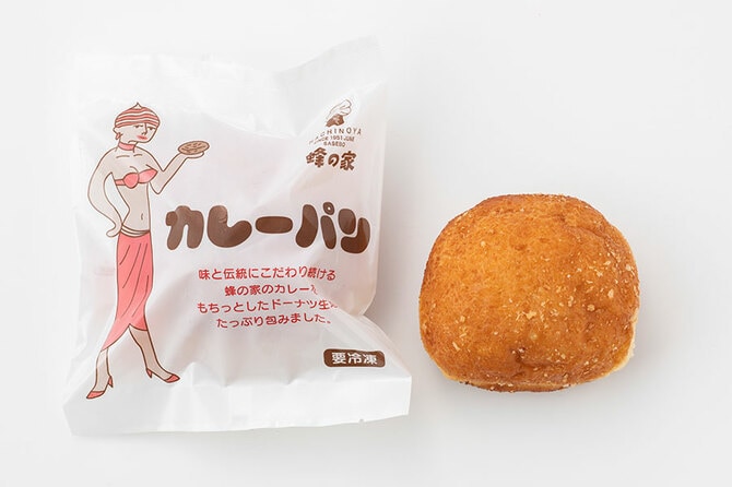 カレーパン 各216円(約90g)。