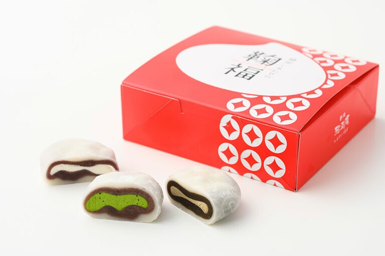 雅正庵byおやいづ製茶「お茶屋の生クリーム大福 鞠福」1,140円（3種6個入）／静岡県