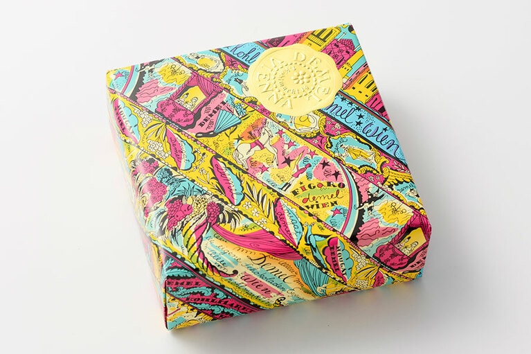 華やかなラッピングも素敵♡ 女友達へのプレゼントにもぴったり！