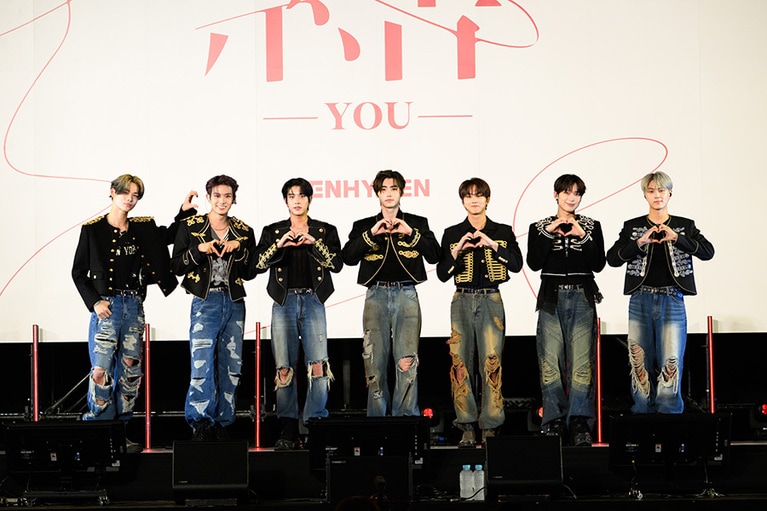 ENHYPEN 日本3rdシングル『結-YOU』発売記念ショーケースに出演した7人。