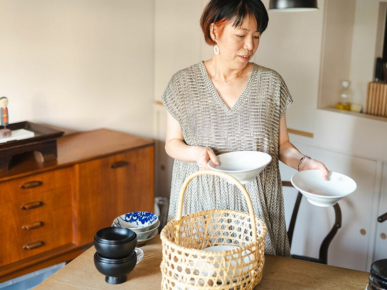 手なじみがよく、手ざわりのよいうつわが次々と出てくる。