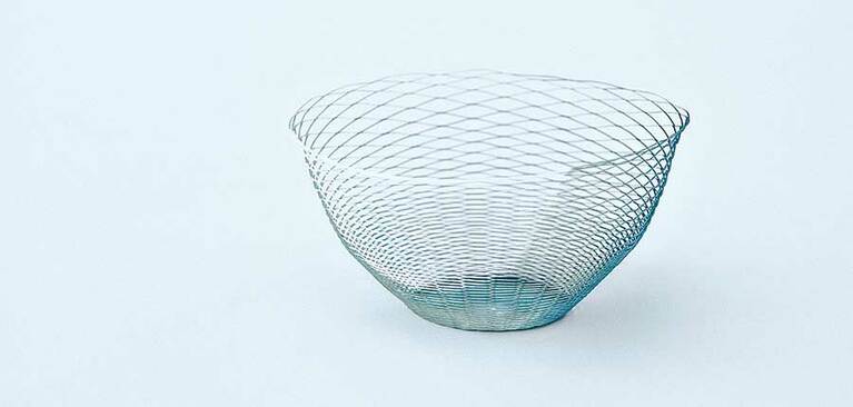 福永紙工「空気の器 DANZOME Dyed by BUAISOU」2,200円／福永紙工ネットショップ「かみぐ」