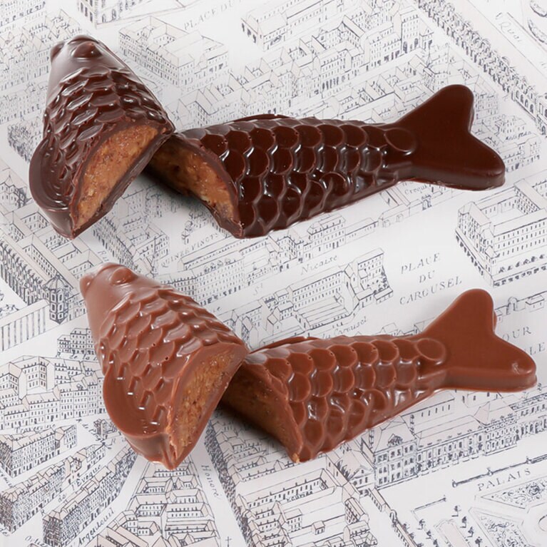 上：「サルディーヌ ノワール」、下：「サルディーヌ レ」各587円。