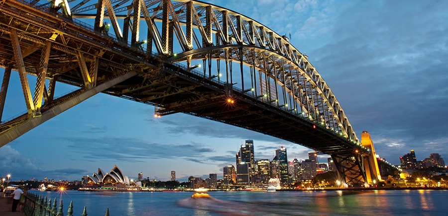 シドニー・ハーバーの夜景。photo:Tourism Australia