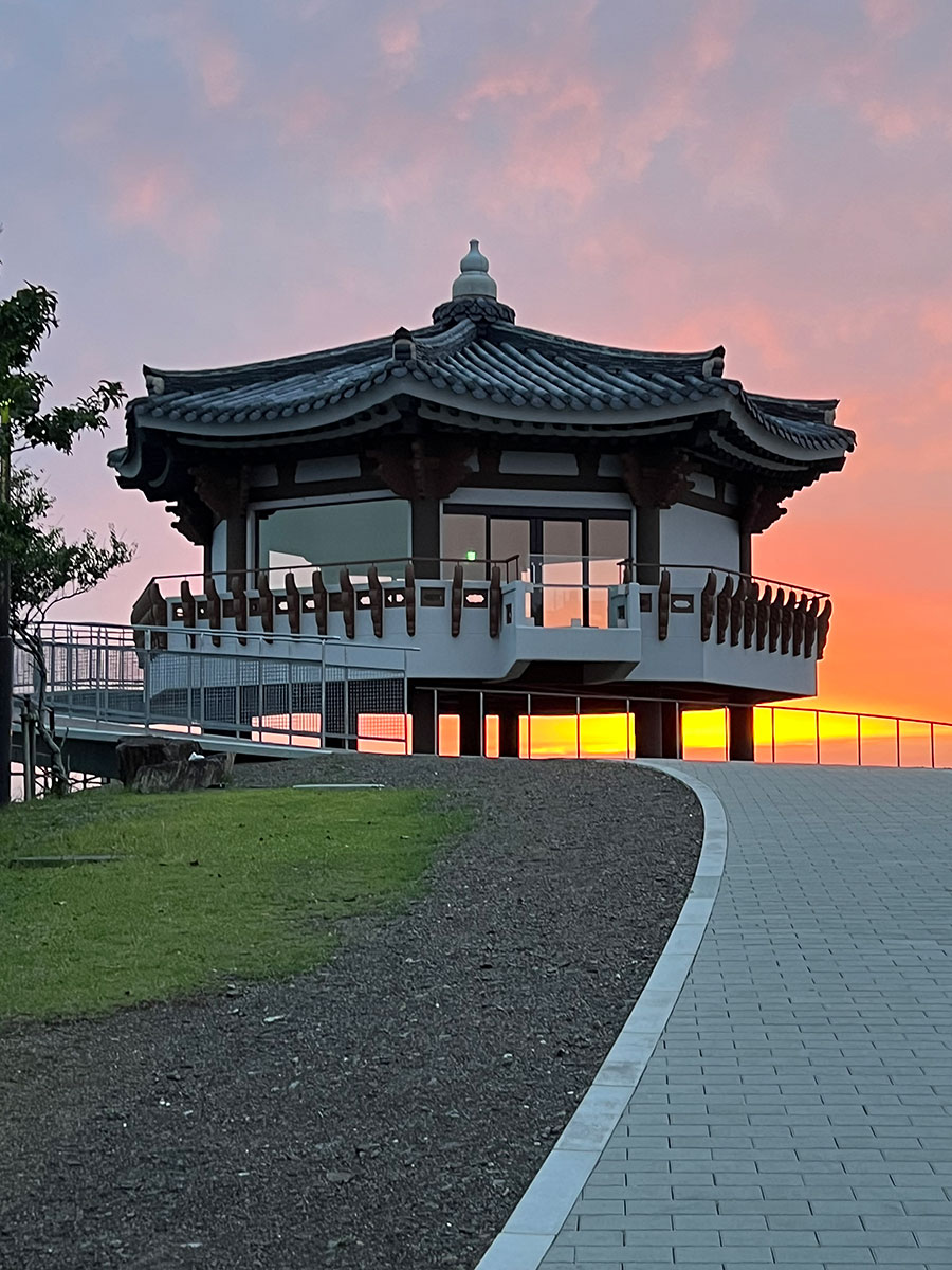 今年リニューアル。韓国の建造物をイメージしたという韓国展望所。