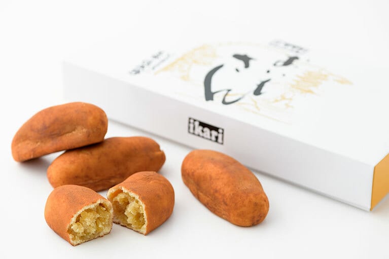 いかり京都嵯峨野 おいもさん 980円(4個入り)。