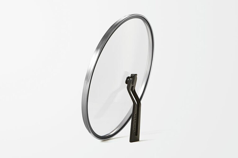 フタは立てておくことができるのも、行き届いたジャパニーズスピリット。