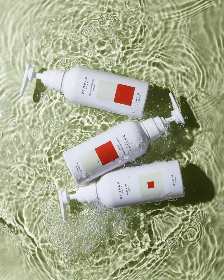 クラシックシャンプー、コンディショナー、ボディウォッシュには日本の紫蘇を配合。