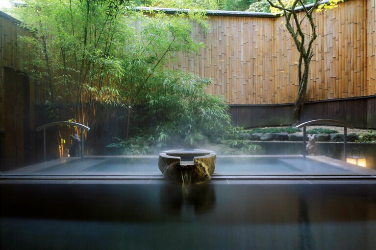 【九兵衛旅館】