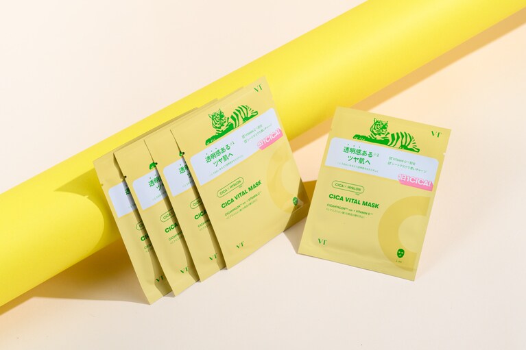 VTコスメティクスの「VT シカバイタルマスク」（セブンイレブンで購入）。