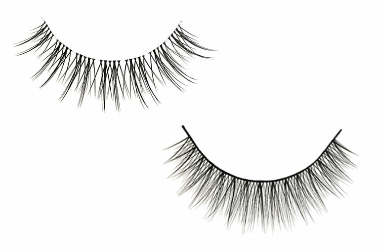 一つひとつ丁寧にハンドメイドで製造された、マツエク仕様のつけまつ毛。CLEAR EYELASH（上から：02 NATURAL EYE、05 COOL EYE） 10ペア 各1,500円／ダイネット