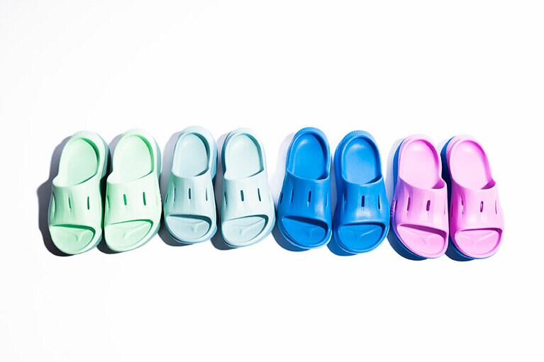 ORA RECOVERY SLIDE 3 9,900円（HOKA）