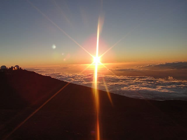 マウイ島のハレアカラ山頂で見るなら サンライズとサンセット どっち 宮本紗絵の 発見ハワイ
