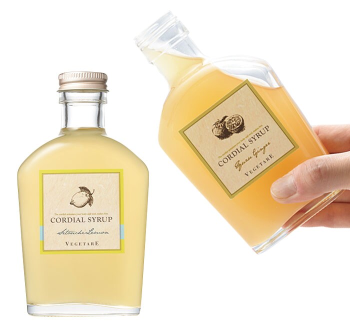 コーディアル 。左：瀬戸内レモン 1,300円、右：柚子ジンジャー 各200ml 1,500円／ベジターレ