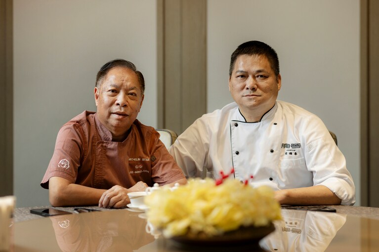 簡捷明シェフ、胡福春シェフ。