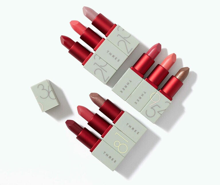 ファインドユアシークレットナンバー ボックス 各7,150円。上から：X01、X02、X03。セット内容：リップカラー、アイカラー、アイ／チーク／リップカラー。予約開始：10月13日(水)、発売日：10月27日(水)。