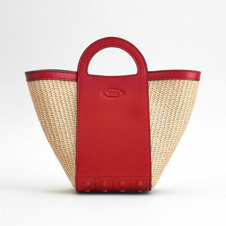 トッズ ゴンミーニ ショッピング バッグ H21×W26.5×D10cm 135,300円。