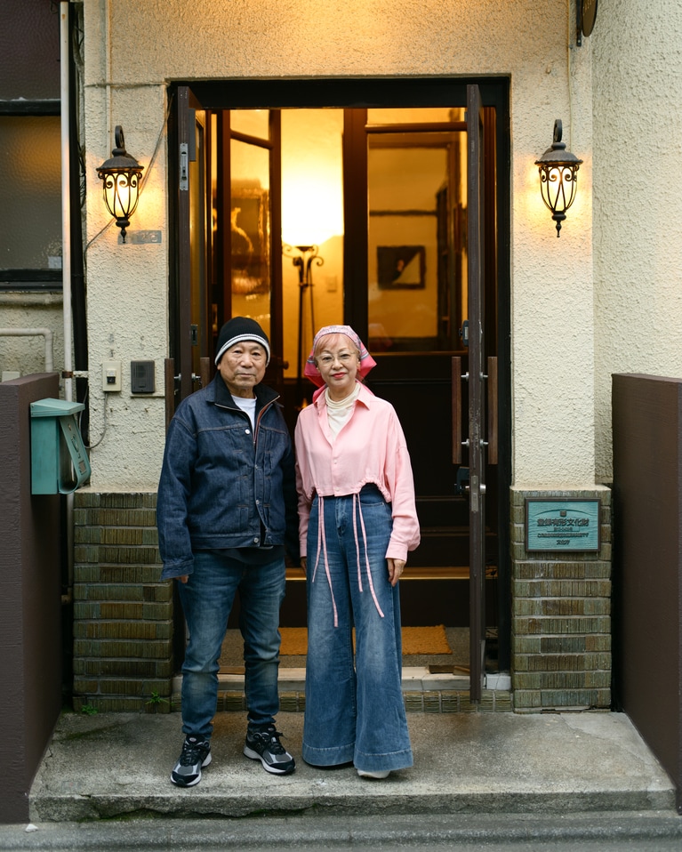 安野ともこさんと近田春夫さん。