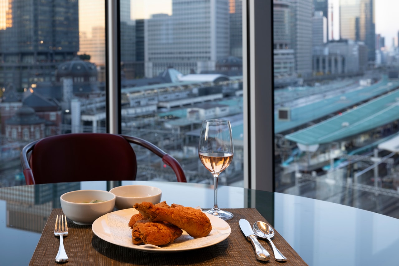 東京摩天楼とフライドチキン。