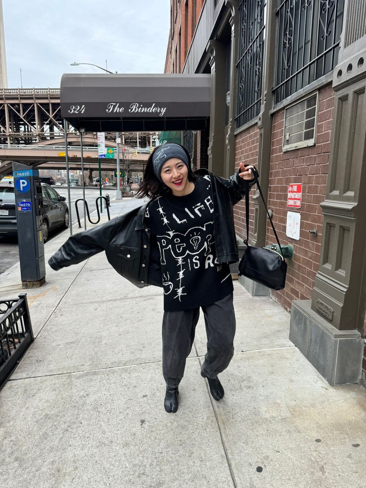 NY市街での大橋さん。写真は本人提供。