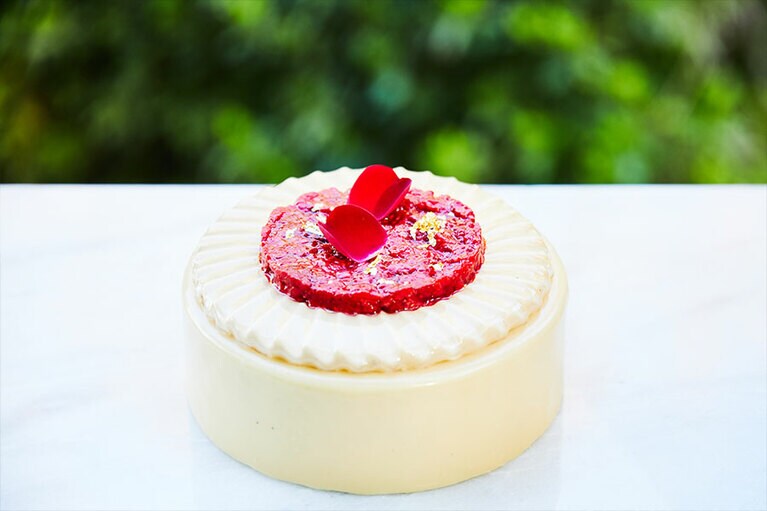 Rêverie(レブリィ) 直径12cm 10,000円(税込) 、直径15cm 15,000円(税込)。