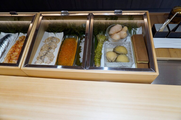 寿司ダイニング「藍寿」。