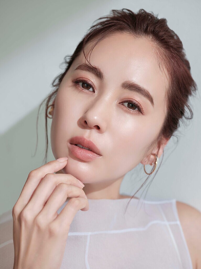 フジコ 足しパレ 03 うるみラメのメイク画像。