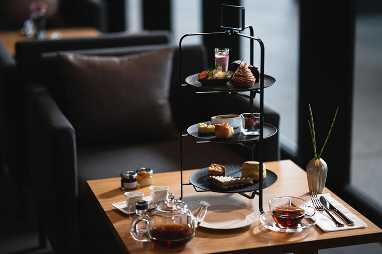 ラウンジ オーシャンブリーズ アフタヌーンティー。