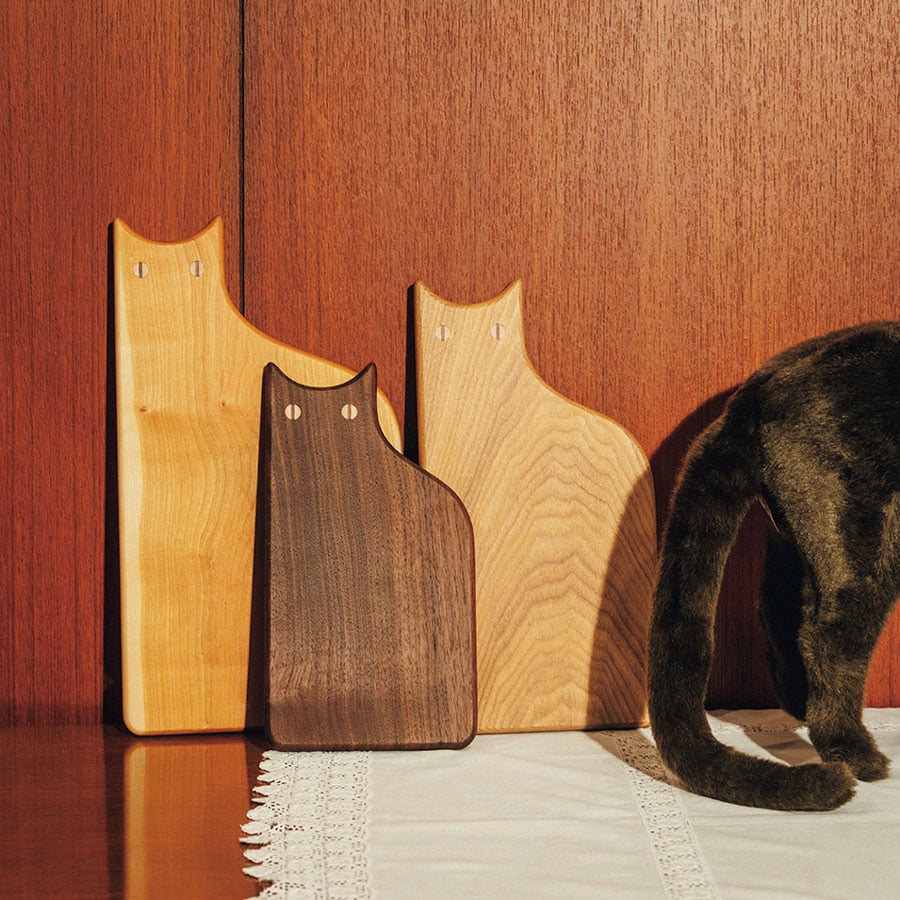 キャッティングボード 右から：M 6,600円、S 4,950円、L 8,250円／あわいもの