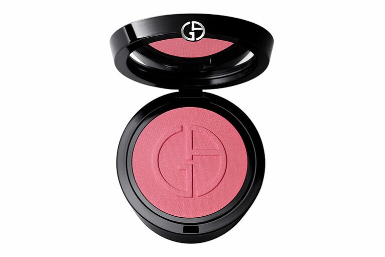 ルミナス シルク グロー ブラッシュ 51 7,150円。