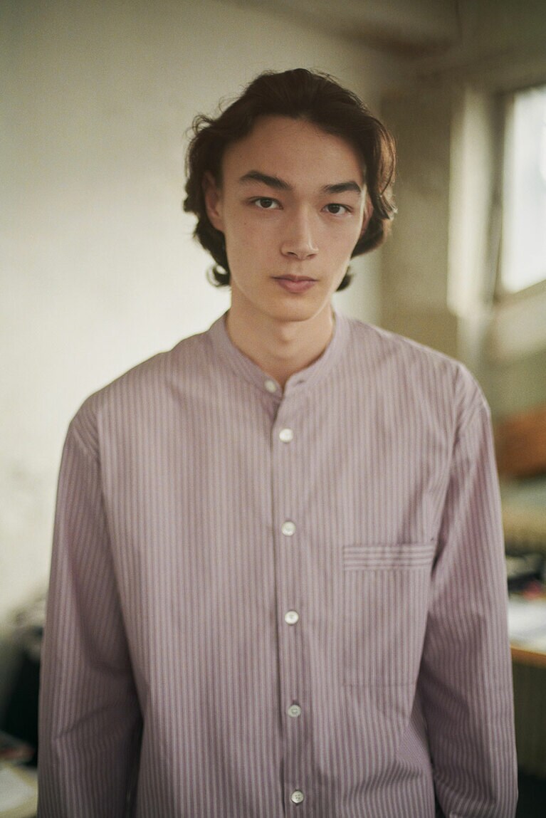 シャツ50600円。