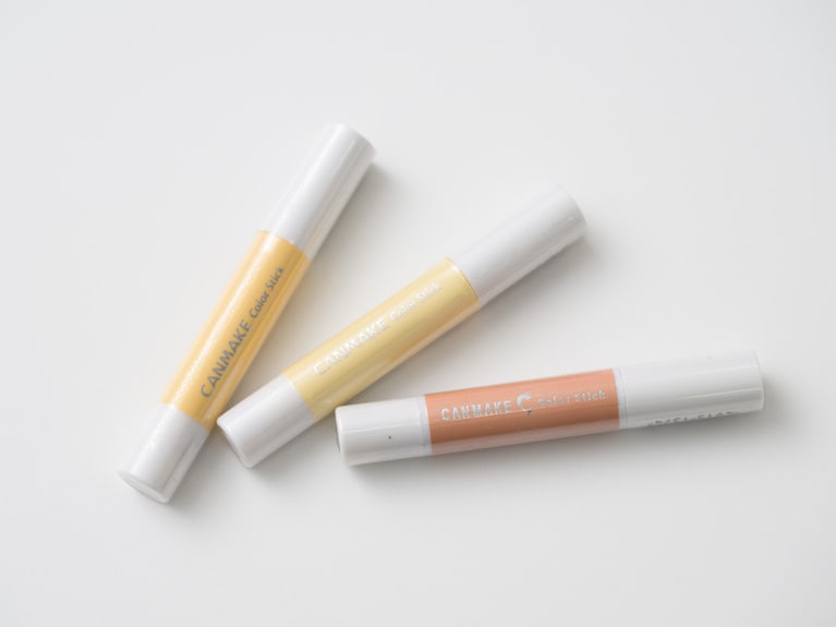 1998年に発売され、ブランド初の大ヒット商品となった「カラースティック」（廃盤品）。