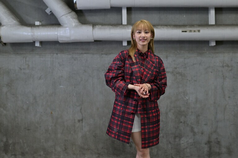 秘訣は「挨拶」と「質問攻め」と「めげない心」。平祐奈の“スーパーコミュ力”3か条とは