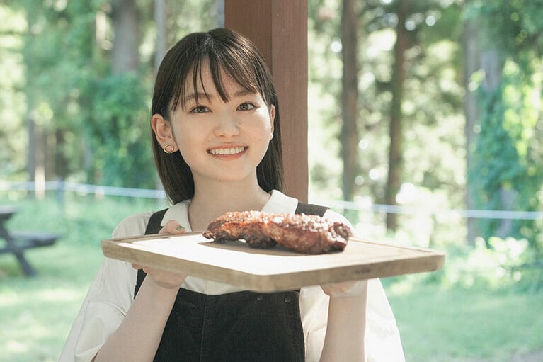 外側はカリッとしていますが、中はふっくら柔らかくジューシーに焼けています。噛むたびに溢れるうまみで、お酒が進みそう。