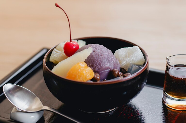 「あんみつ」900円。こしあんが基本ですが、希望により粒あんに変更も可能。あんはこしあんと粒あんのそれぞれに合う厳選した小豆を使用し、伝統の味を継承。