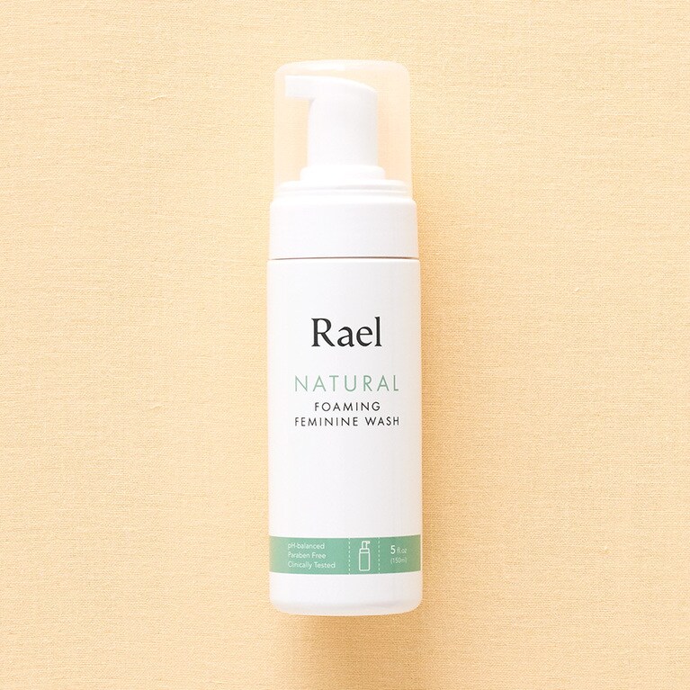 Rael フェミニン フォームウォッシュ 150mL 2,480円／フェルマータ