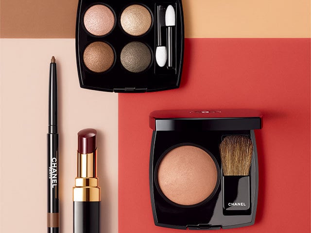 ✨超レア✨CHANEL シャネル ステンカラーコート シルク100 ココマーク ココ シャネルの愛した伝統的なカラーを 新解釈した「ココ コード」が登場