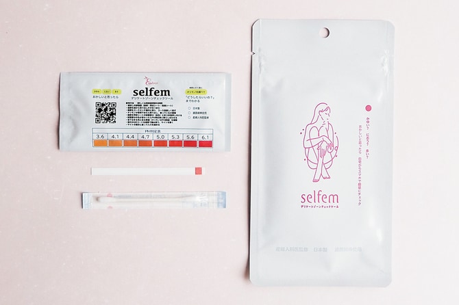内容はpH判定表、pH判定シート、滅菌綿棒。selfem デリケートゾーンチェックツール(おりもの検査キット)1,650円/エオストレ