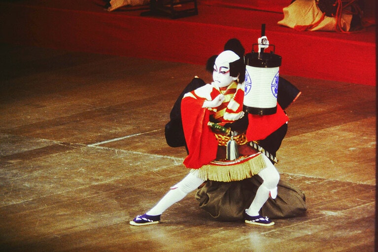 平成2年8月歌舞伎座『供奴』奴波平（当時 勘太郎）©松竹