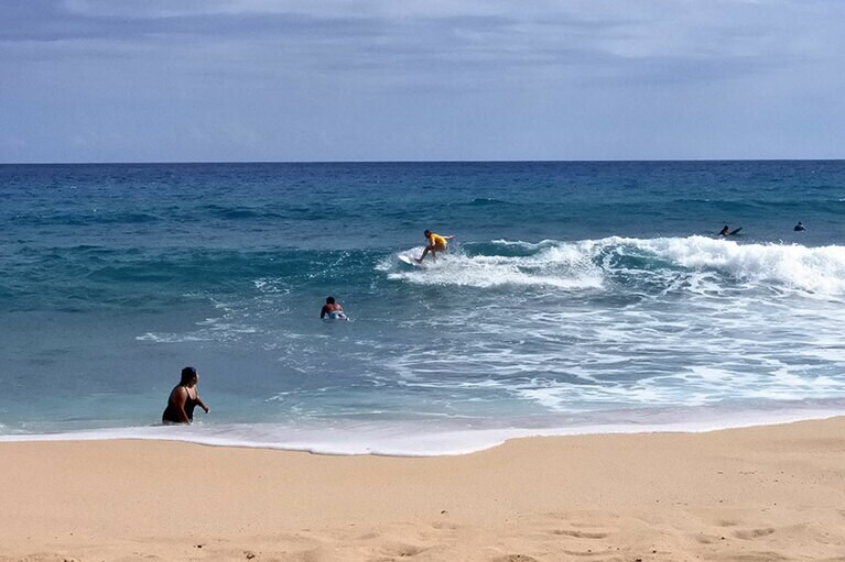 オアフ島西海岸を代表するサーフスポットのマカハ。
