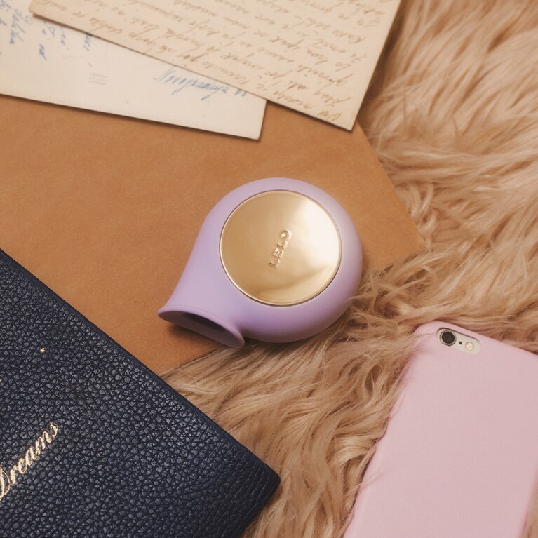 SILA™︎ 27,500円。吸引タイプのトイ。吸引力が穏やかなので初めて使う人におすすめ。吸引パターンは全部で8種類。