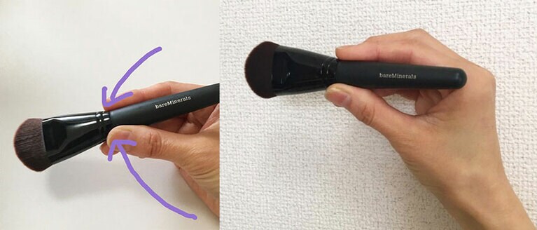 つなぎ目部分を、箸を持つようにして持つ。