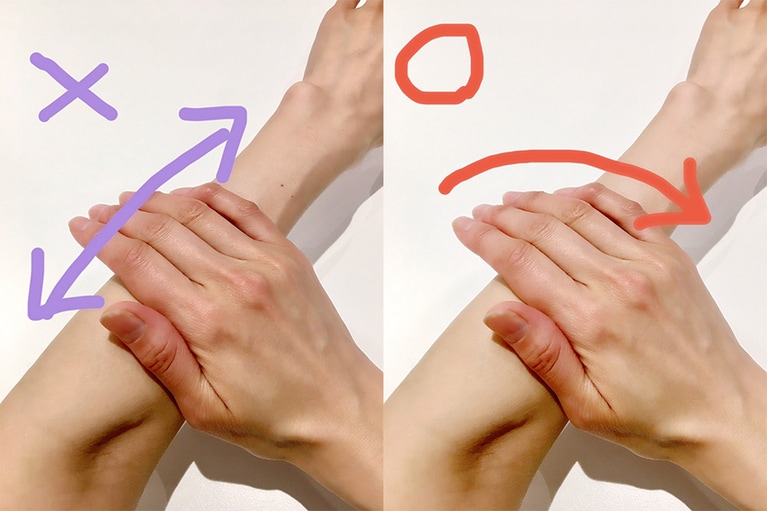 縦でなく横に丁寧に塗り込む。全身に行うのは難しくても、気になるところは「横」意識で！