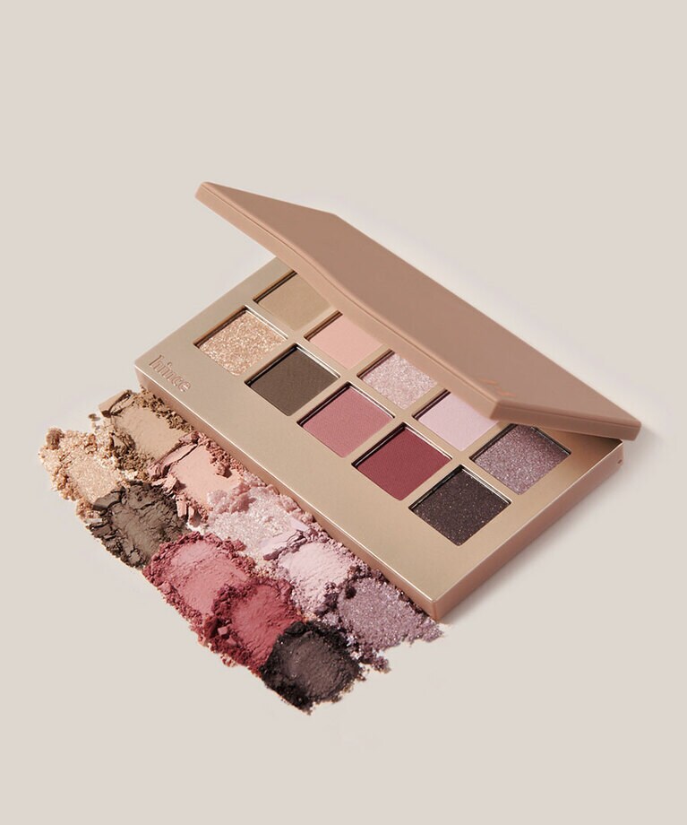 ニューデップスアイシャドウパレット 新色2色(写真は06 チャンス・オン)4,290円。