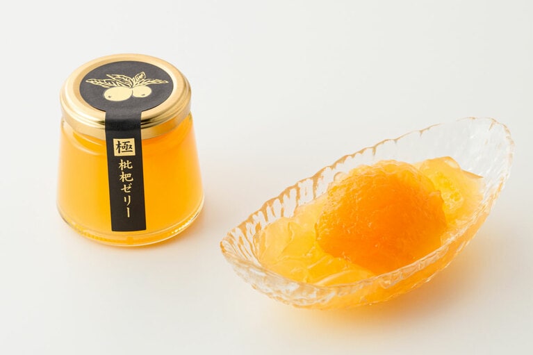 【千葉県】極びわゼリー 580円（120g）／道の駅とみうら 枇杷倶楽部