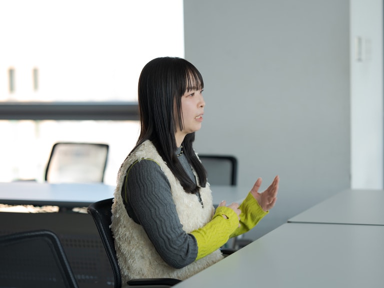 前川瞳美さん。