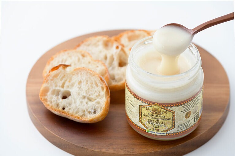 キルギスの白いはちみつ 1,814円(税込)。